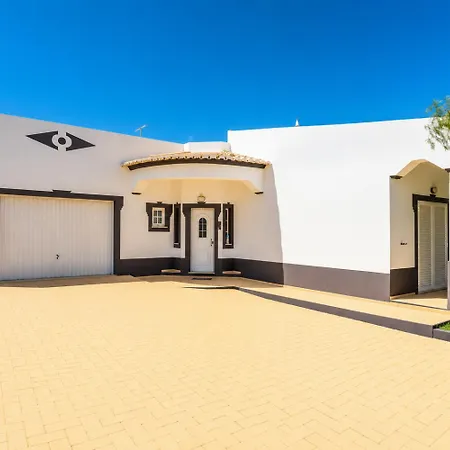 Casa Amendoeira Large Private Pool Wifi Albufeira